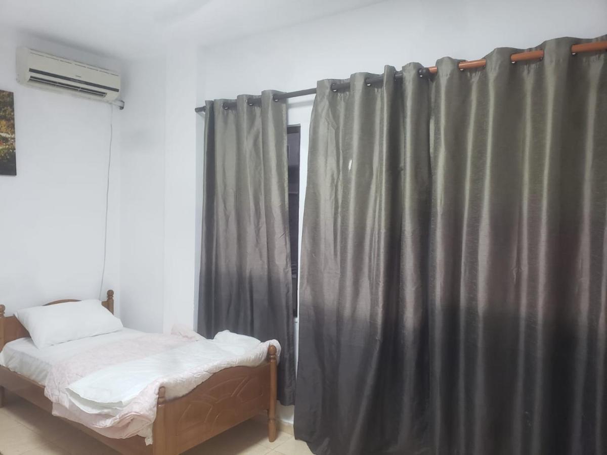 Hostel Split Rock Tirana Kültér fotó