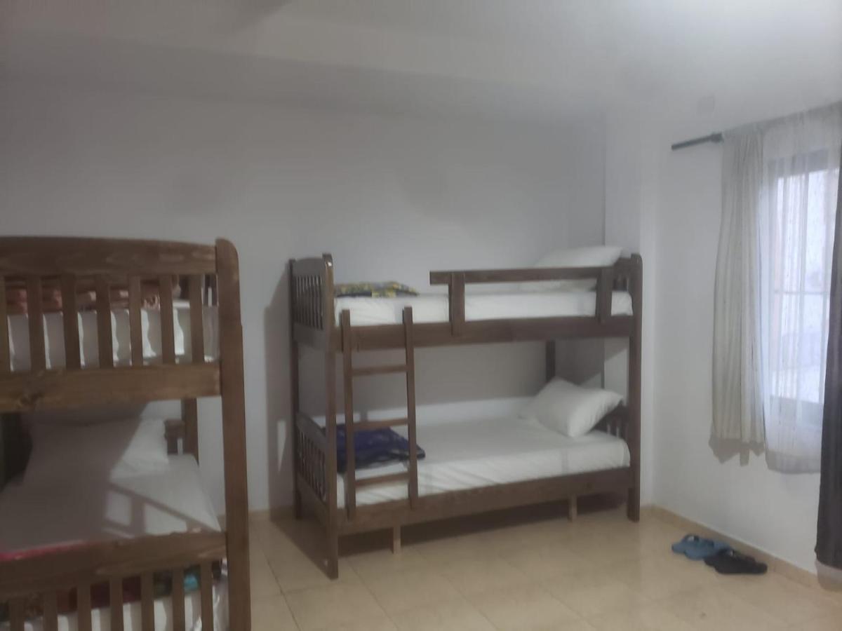 Hostel Split Rock Tirana Kültér fotó