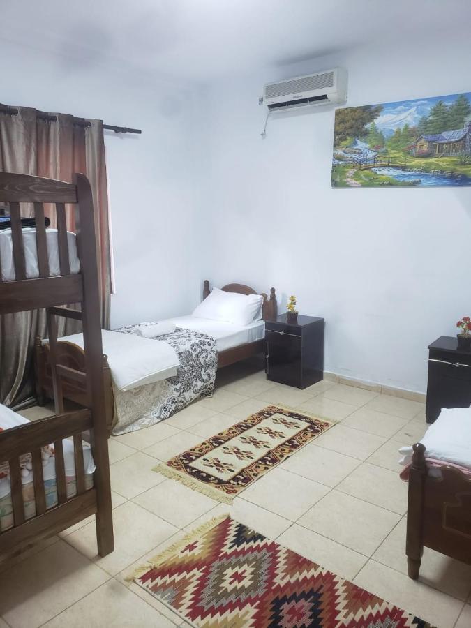 Hostel Split Rock Tirana Kültér fotó