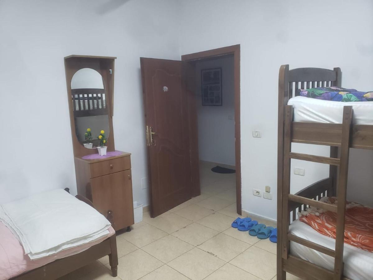 Hostel Split Rock Tirana Kültér fotó